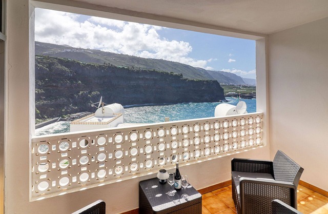 Apartamento luminoso con vista al mar y a 50 m de la playa