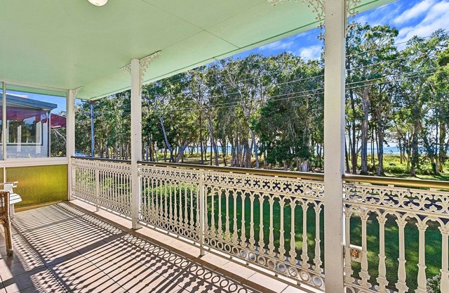 OceanViews on Burrum Up