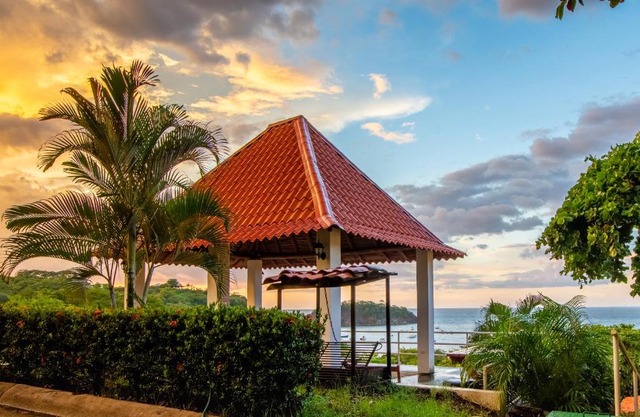 Ocotal Beach Front Condo #41