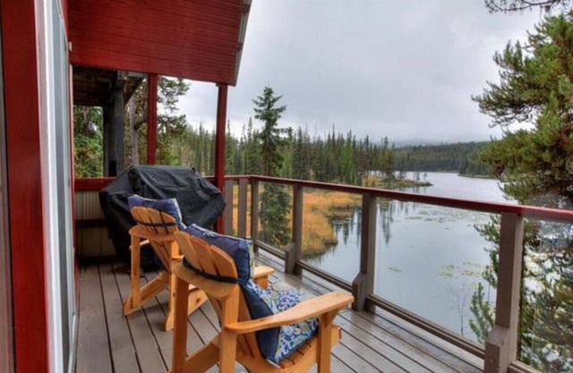 October Sky - Cabin on the Lake! Near Big White 35 mins to Kelowna