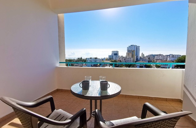 Off Course Seaview Apartment