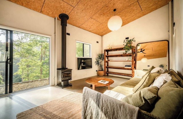 Off Grid Cabin- 2 minutes from Bellingen