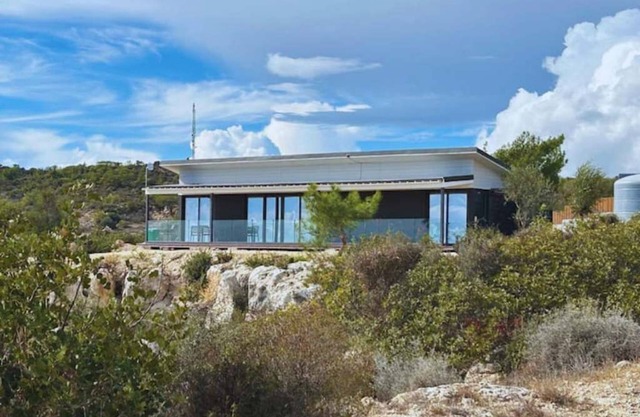 Off Grid Luxury Tiny House with sweeping sea views
