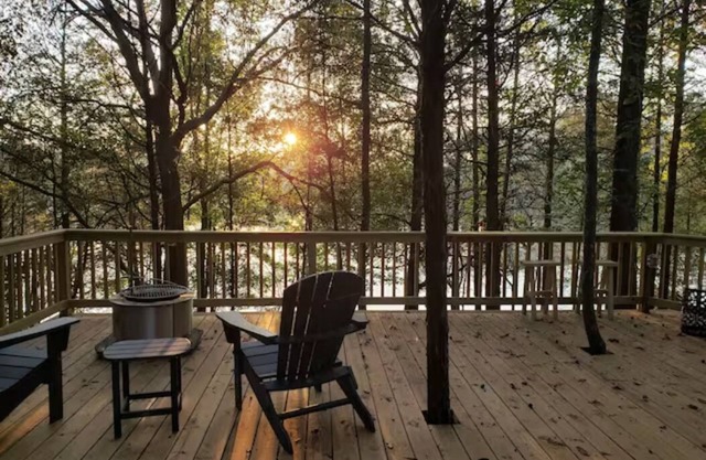 Offgrid Glamping At Private Lake