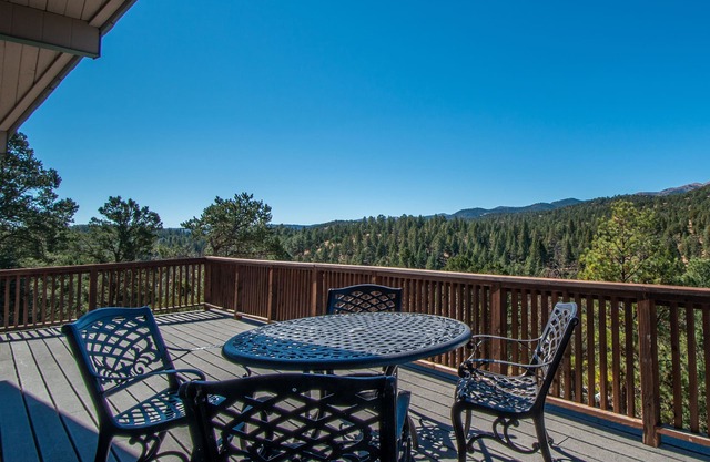 Oh The Views!!! Your Home Away From Home In The Cool Pines Of Beautiful Ruidoso