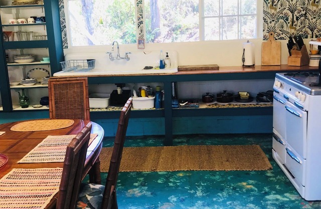 Ohana house Nature Retreat that is family and pet friendly.