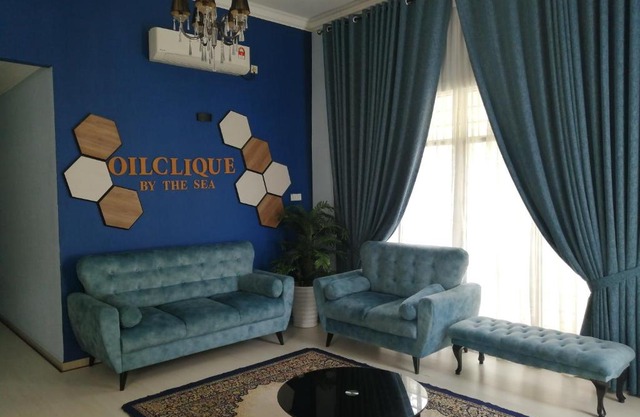 Oilclique By The Sea Guesthouse