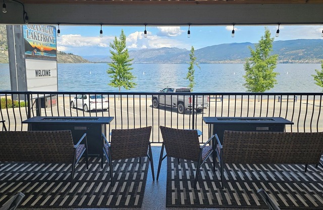 Okanagan Lakefront Resort