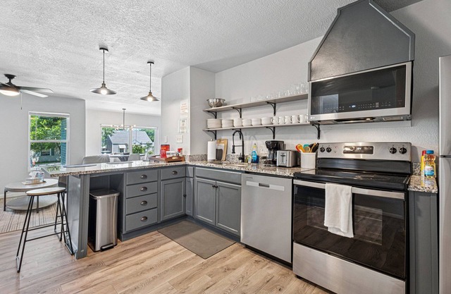 OKC 6BR Pet-friendly Near Penn Square 60