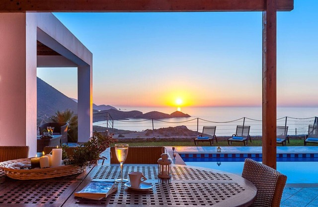 Villas de lujo al mar, 3 dormitorios con vistas al mar Villas, 1000 metros de una playa de arena
