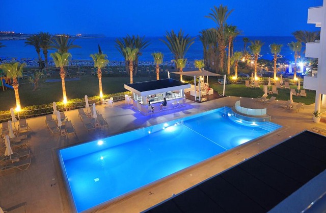 Okeanos Beach Boutique Hotel