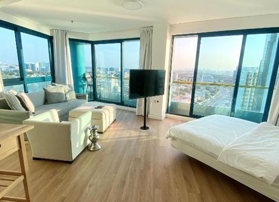 Okeanos Spectacular Sea View Loft