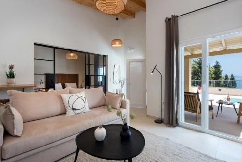 Okeanos Villa by Anita Holiday Homes