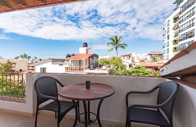 Olas Altas Suites