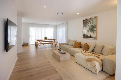 Olas Villa 5 - Plunge Pool & Walk to Beach