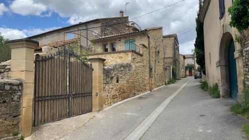 Old house, close to Uzès