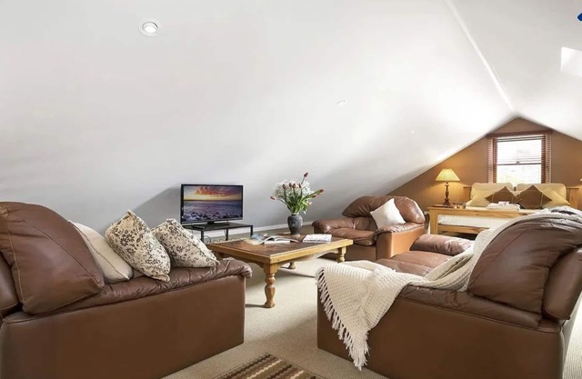 Old Mansfield Loft - jardines, cenador y escapadas