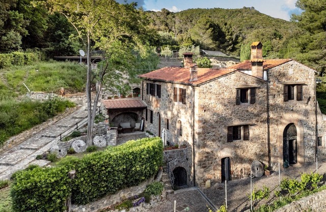 Antiguo molino de 1500, en un parque natural, cerca del mar y la ciudad