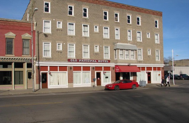 Old National Hotel