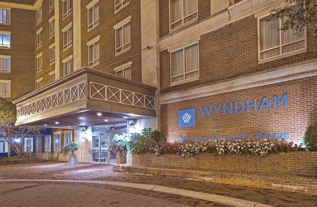 Old Town Alexandria | Two 2BR/2BA King Suites