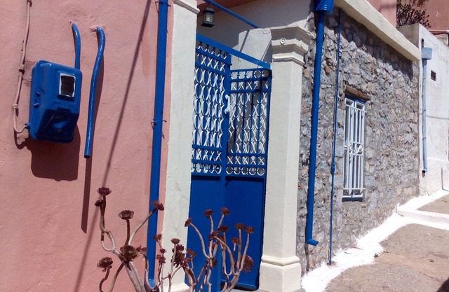 Antigua casa tradicional cerca de la isla de Spinalonga