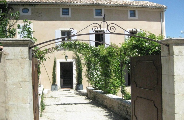 Antigua casa de pueblo, recientemente reformado con piscina