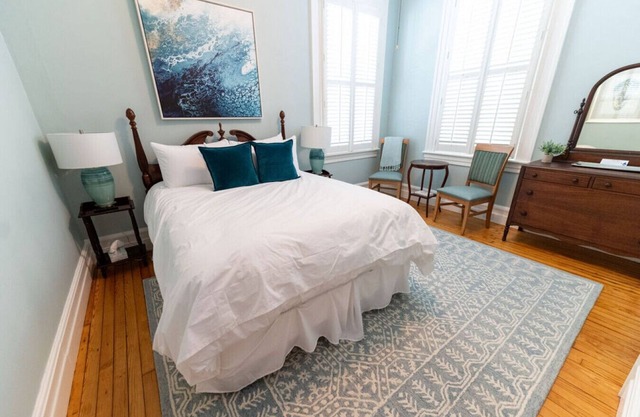 Captain's Quarters Inn Rm. 2