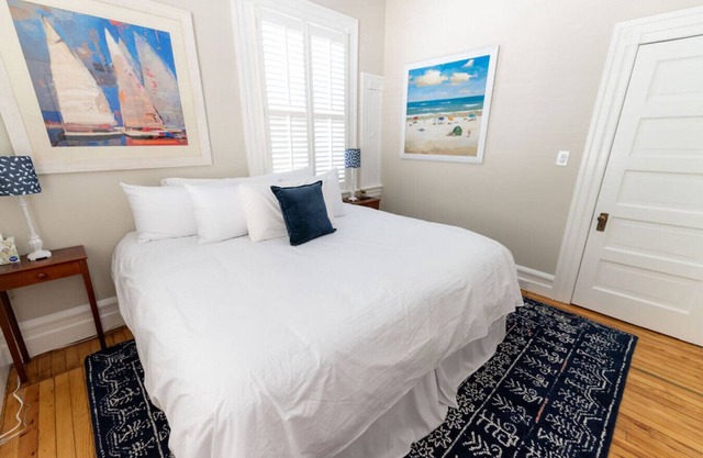 Captain's Quarters Rm 5