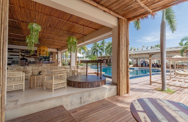 Olive 1 Bedroom Beachfront