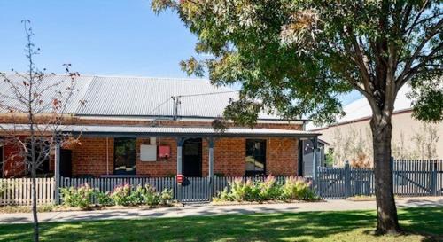 Olive Cottage Rankin