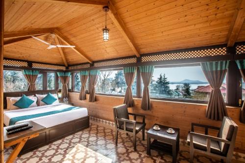 Olive County, Srinagar