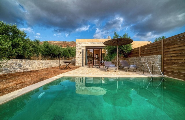 Olive suites de lujo 2019 - suites de lujo con piscina privada y jacuzzi interior