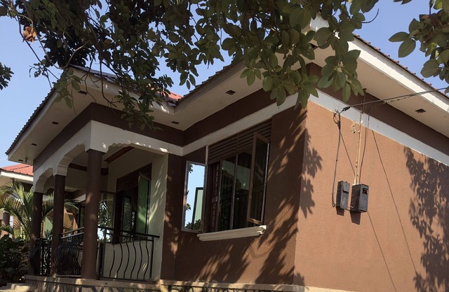 Olive Palm Suites Jinja