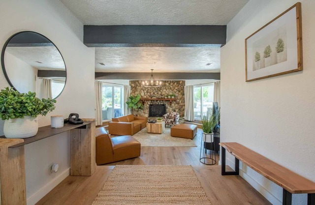 Olive Ranch House - Modern Ranch among Acres of Olive Grove and Grapevines