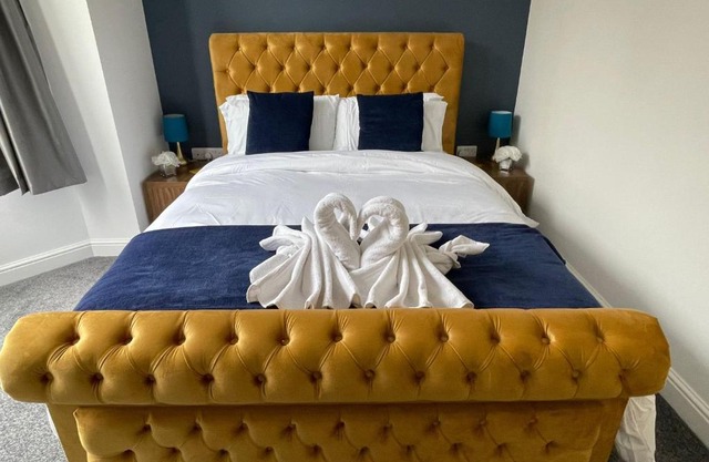 Oliver Wests Beautiful 1 Bedroom Retreat