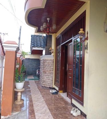 Omah Cahyo Homestay