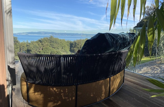 Omana Luxury Villa on Waiheke Island - Four intimate villas with private beach