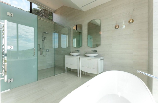 Omana Luxury Villa on Waiheke Island Four intimate villas with private beach