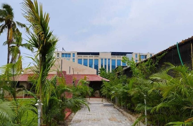 OMR GRAND INN