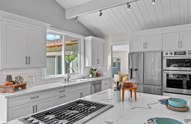 On Quail Golf Course- Perfect for Car Show- 4-Bed- 4.5 Bath