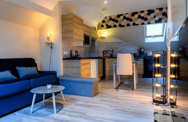 A orillas del lago de Annecy, alojamiento estilo loft en una residencia con playa privada