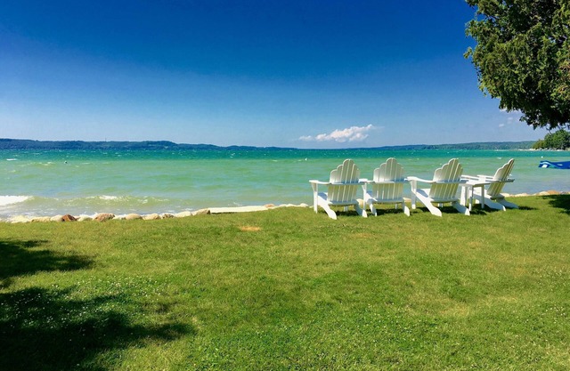 Torch Lake Dream Cottage - Recién abierto para reservas 2020