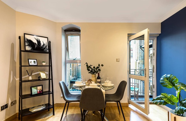 One Bed Apartment