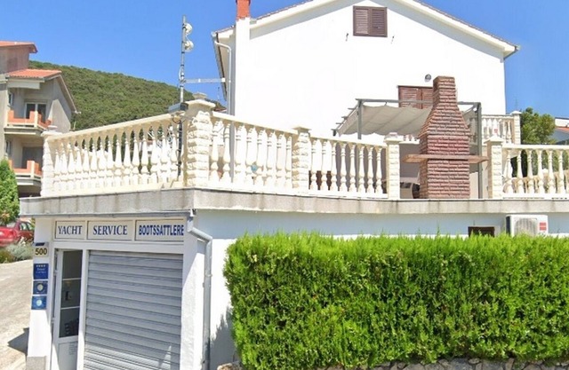 Apartamento de una habitación con terraza y vista al mar Supetarska Draga - Donja, Rab (A-22866-a)