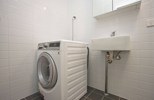 One Bedroom Apartment
