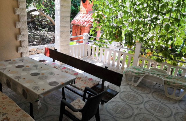 Apartamento de una habitación con una terraza Drvenik Mali, Drvenik (A-16787-d)