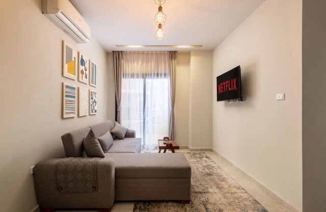 One-bedroom apartment | 15 mins from airport | 1free breakfast | premium service |responsive host