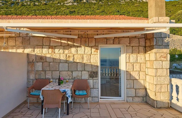 Apartamento de una habitación con terraza y vista al mar Maranovici, Mljet (A-22339-a)