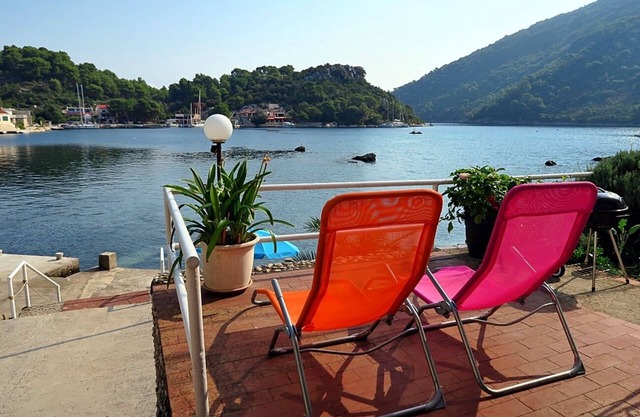 Apartamento de una habitación en la playa Okuklje, Mljet (A-4912-c)