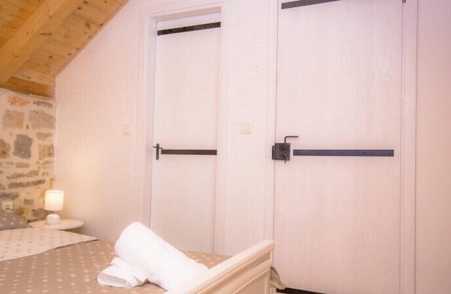 Apartments Galjin Dvor / One-bedroom apartment